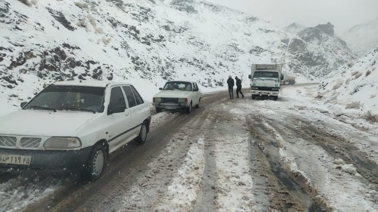 برف جاده ای