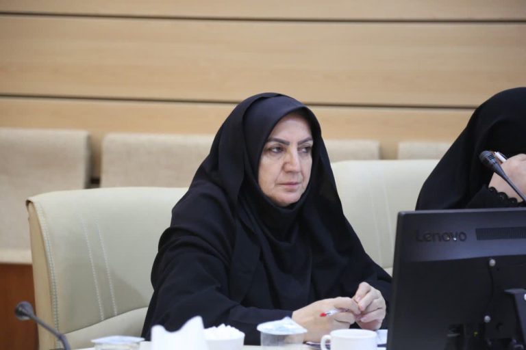 عذرا واسعی