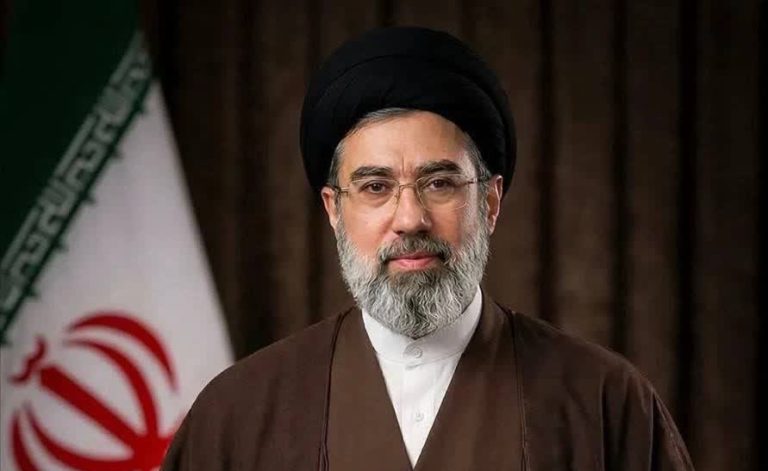 رهبر انقلاب